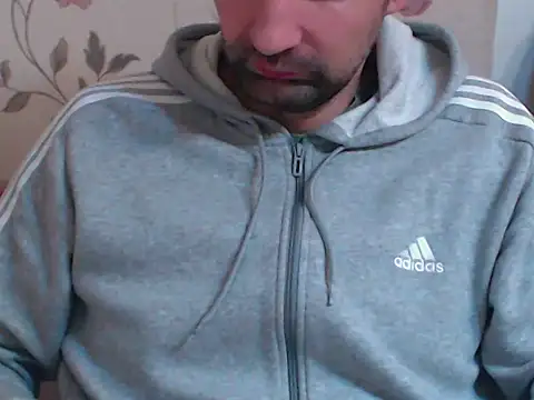 Snapshot of Leo_1617 chatting on February 23, 2026, 4:40 pm Leo 1617 online show from February 23, 2026, 4:40 pm