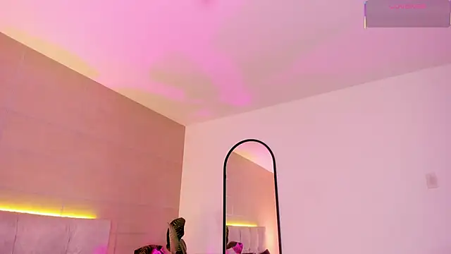 Karito-28 online show from December 2, 2025, 2:41 pm