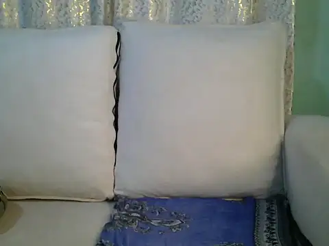 Caryyyl online show from November 16, 2025, 12:26 am