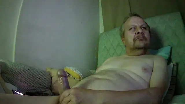 amylrmm1903 online show from December 3, 2025, 11:25 pm