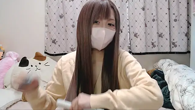  hiyor  online show from November 19, 2025, 6:52 pm