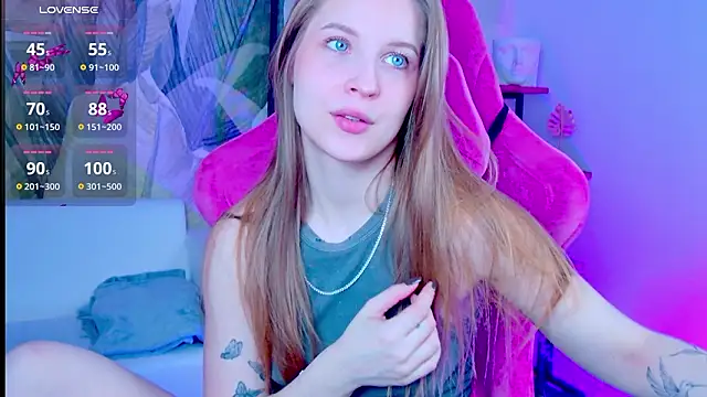 Snapshot of CuteMousee chatting on March 3, 2026, 5:47 am CuteMousee online show from March 3, 2026, 5:47 am