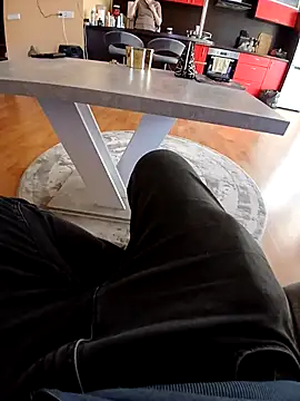 paradise777777 online show from October 8, 2025, 12:28 pm