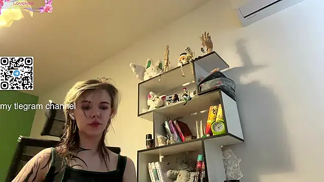 Snapshot of EngelAlman chatting on February 1, 2026, 7:17 am EngelAlman online show from February 1, 2026, 7:17 am