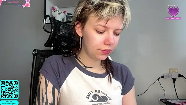 Snapshot of EngelAlman chatting on February 21, 2026, 7:10 am EngelAlman online show from February 21, 2026, 7:10 am