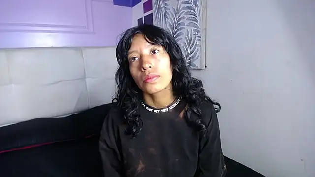 Snapshot of karolinee_66_ chatting on January 7, 2026, 4:56 pm karolinee 66 online show from January 7, 2026, 4:56 pm