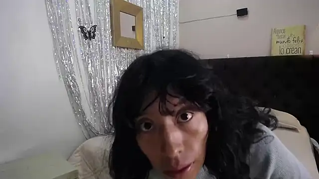 Snapshot of karolinee_66_ chatting on January 11, 2026, 3:24 am karolinee 66 online show from January 11, 2026, 3:24 am