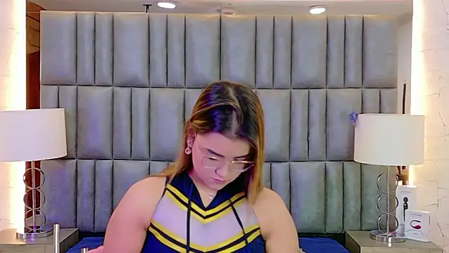 ZoehRoux online show from December 1, 2025, 4:13 am