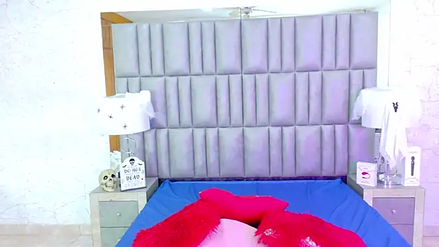 ZoehRoux online show from October 11, 2025, 4:02 am