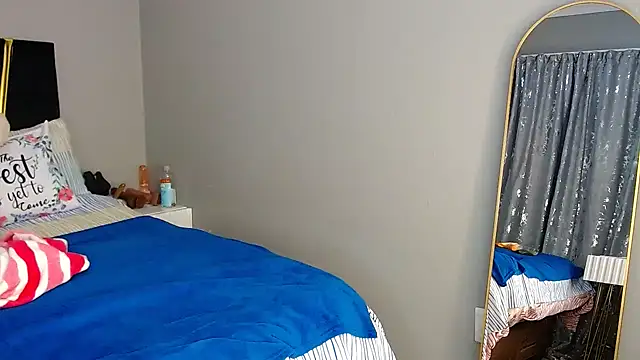 MissBigNipples online show from November 18, 2025, 2:05 am