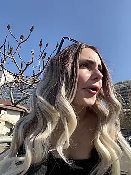 SandraCarter online show from March 8, 2025, 8:11 am