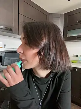 SandraCarter online show from March 19, 2025, 11:06 am