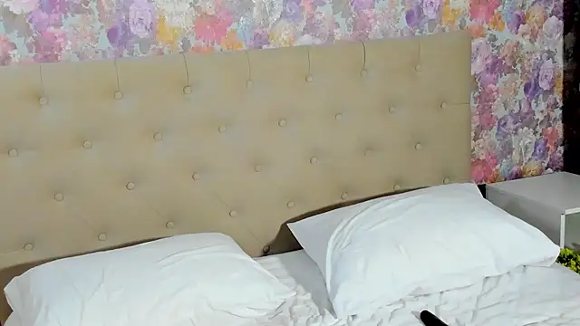 Snapshot of emma77_ chatting on October 20, 2025, 7:58 pm emma77 online show from October 20, 2025, 7:58 pm