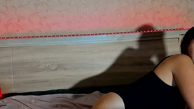 Snapshot of emma77_ chatting on November 23, 2025, 9:03 pm emma77 online show from November 23, 2025, 9:03 pm