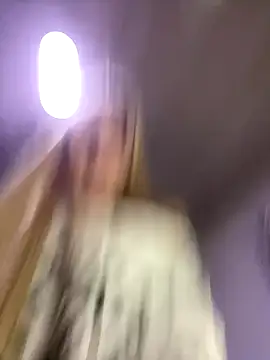 Snapshot of alicev_kitty chatting on October 25, 2025, 1:01 pm alicev kitty online show from October 25, 2025, 1:01 pm