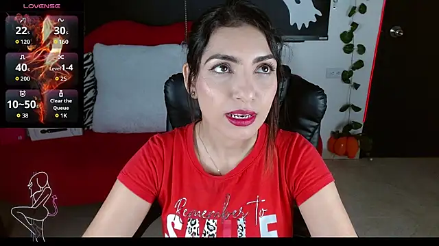 Snapshot of Carolaine69_ chatting on October 16, 2025, 1:30 pm Carolaine69 online show from October 16, 2025, 1:30 pm