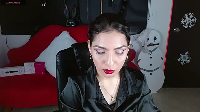 Carolaine69  online show from December 5, 2025, 1:53 pm