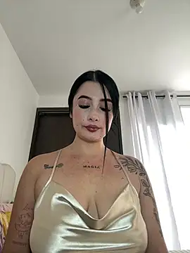 Libia James online show from May 25, 2026, 7:23 pm