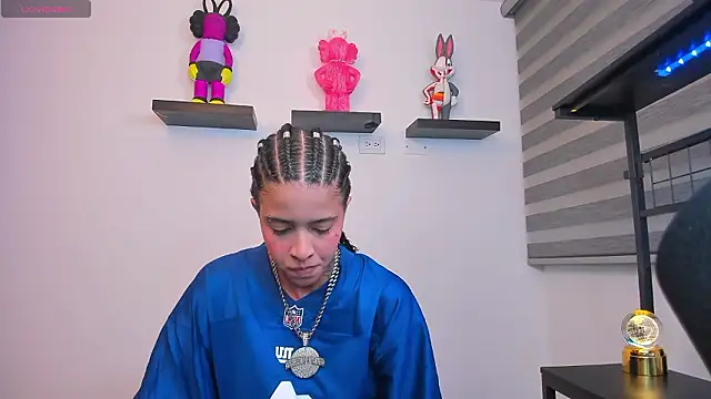 Gangster Girl online show from March 19, 2026, 2:55 am