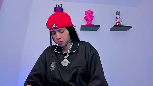 Gangster Girl online show from February 5, 2025, 10:33 pm