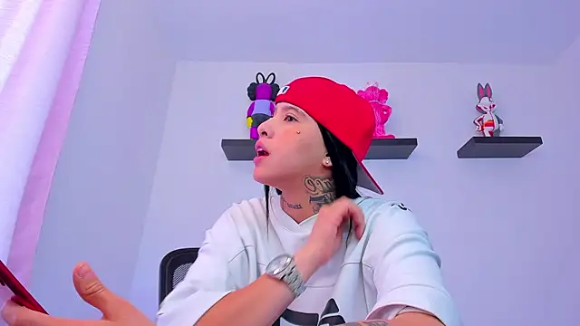 Gangster Girl online show from February 5, 2025, 4:58 pm