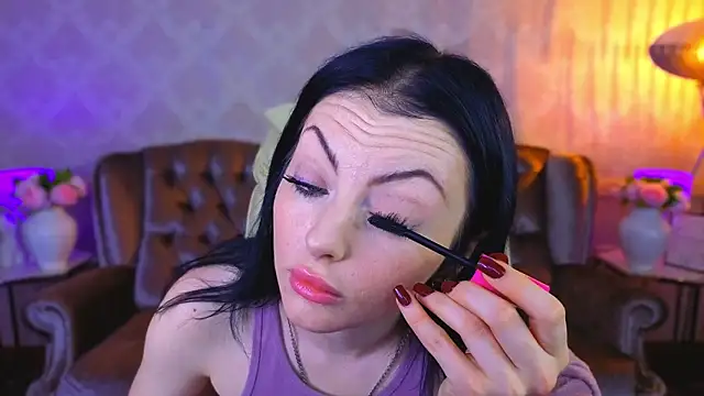 Daisy Delight online show from November 13, 2025, 8:35 pm