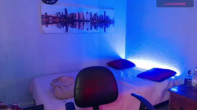 mixie cute online show from February 21, 2025, 9:00 pm