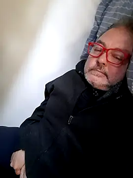 bluangelo online show from April 17, 2026, 1:25 pm