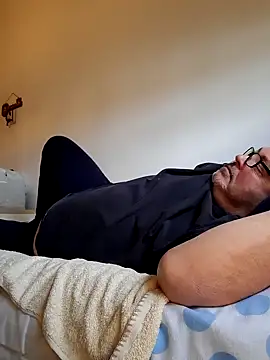 Snapshot of bluangelo chatting on March 19, 2025, 1:29 pm bluangelo online show from March 19, 2025, 1:29 pm