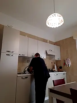 Snapshot of bluangelo chatting on October 14, 2025, 8:15 am bluangelo online show from October 14, 2025, 8:15 am