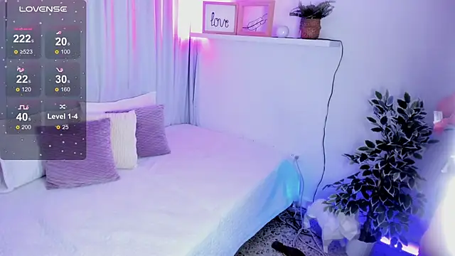 susyy7 online show from February 27, 2025, 3:40 am