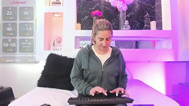 Snapshot of Cinthya_mjs chatting on May 22, 2026, 12:03 pm Cinthya mjs online show from May 22, 2026, 12:03 pm