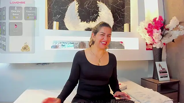 Cinthya mjs online show from October 25, 2025, 12:17 pm