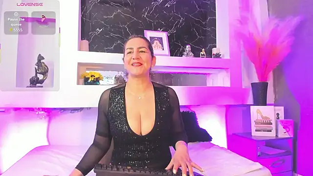 Cinthya mjs online show from February 17, 2026, 1:08 pm