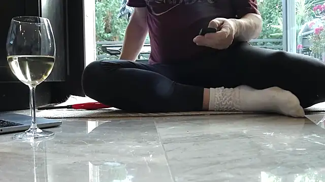 Toy-Daddy online show from October 18, 2025, 9:06 pm