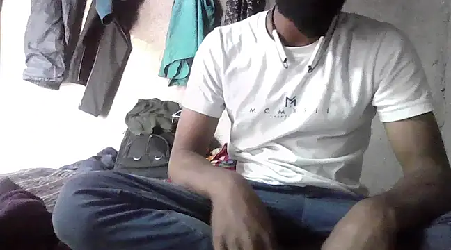 Lusty guy714 online show from December 5, 2024, 4:48 am