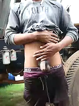 Lusty guy714 online show from December 4, 2024, 9:12 am