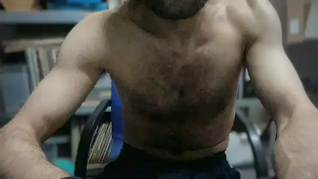 P4RtYBOII92 online show from October 23, 2025, 5:00 pm