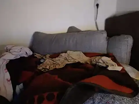 Snapshot of P4RtYBOII92 chatting on February 16, 2026, 11:42 am P4RtYBOII92 online show from February 16, 2026, 11:42 am