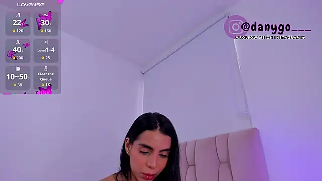 ZarianaEvanz online show from December 16, 2025, 9:41 pm