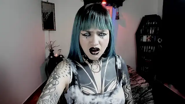 Snapshot of DimmuandDarkness chatting on May 30, 2026, 8:47 pm DimmuandDarkness online show from May 30, 2026, 8:47 pm