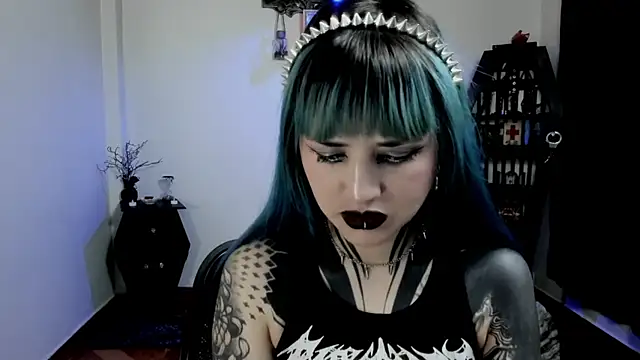 Snapshot of DimmuandDarkness chatting on May 15, 2026, 5:55 pm DimmuandDarkness online show from May 15, 2026, 5:55 pm