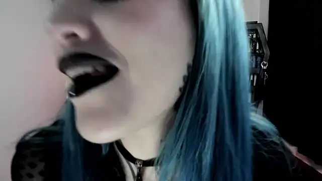 Snapshot of DimmuandDarkness chatting on June 4, 2026, 10:31 am DimmuandDarkness online show from June 4, 2026, 10:31 am
