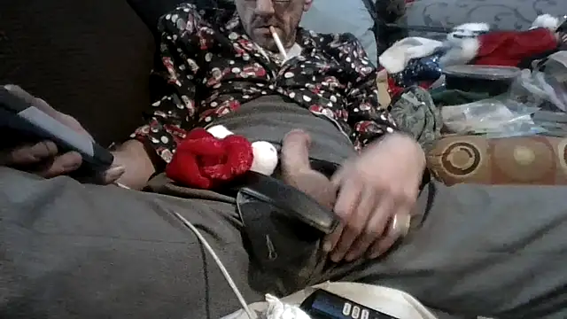 gettinit2wice online show from November 28, 2025, 9:53 am