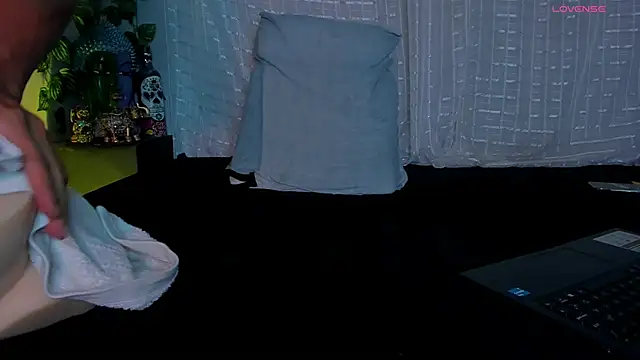 Snapshot of Jaxxon_ chatting on October 8, 2025, 12:34 am Jaxxon online show from October 8, 2025, 12:34 am
