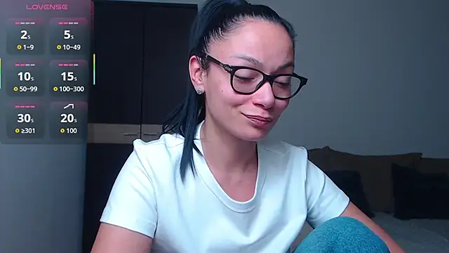 BabySerene online show from February 19, 2026, 2:52 am