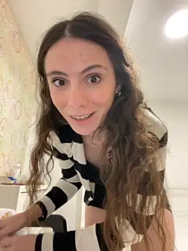 coquette15 online show from November 21, 2025, 12:20 am