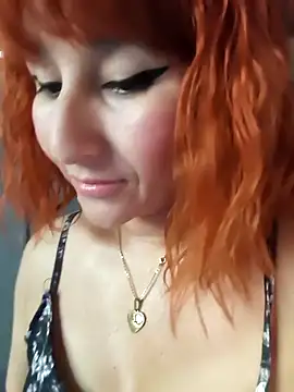 florecita9 online show from February 2, 2026, 4:06 pm