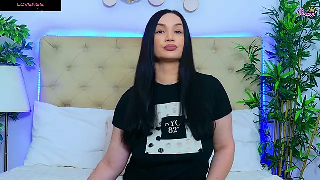 Snapshot of DaliyaArabian chatting on May 12, 2026, 12:22 pm DaliyaArabian online show from May 12, 2026, 12:22 pm