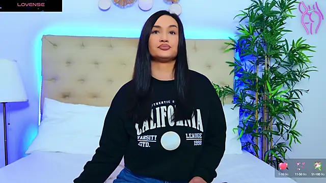 DaliyaArabian online show from October 15, 2025, 12:13 pm